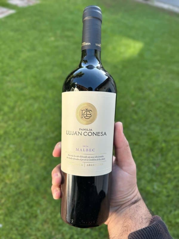 Familia Luján Conesa Malbec