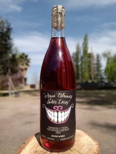 AQUÍ ESTAMOS TODOS LOCOS GARNACHA ROSADA