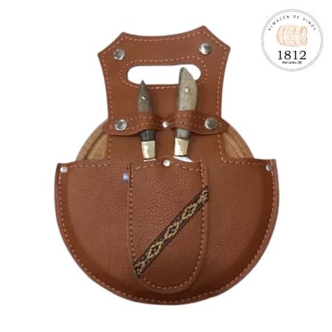 Set Parrillero Estuche Cuero + Tabla + Cubiertos