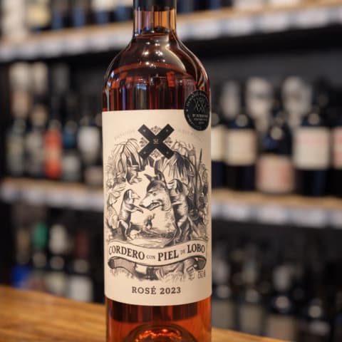 CORDERO CON PIEL LOBO ROSE